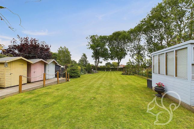 Arishmel 1, Ivy Lane, East Mersea photo 3