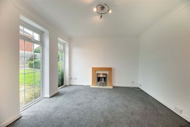 12 Heathwood Avenue, Newcastle Upon Tyne photo 2