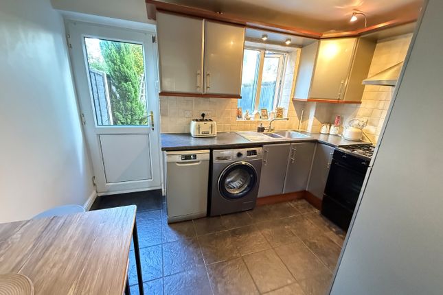 17, Highfields Close, Dunstable photo 2