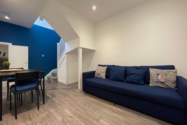 Flat to rent in Eastern Road, Brighton