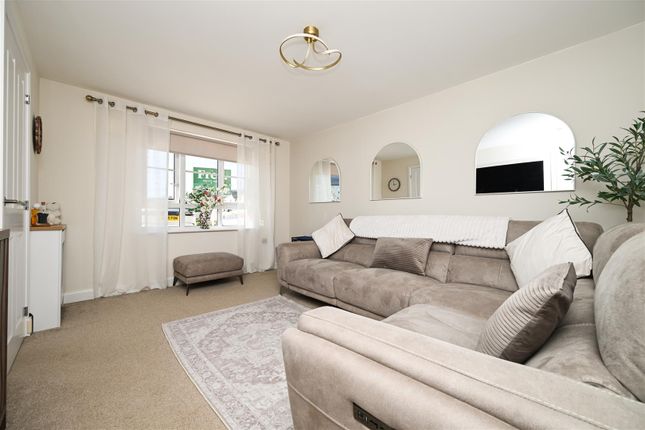 6, Thornhill Gardens, Motherwell photo 4