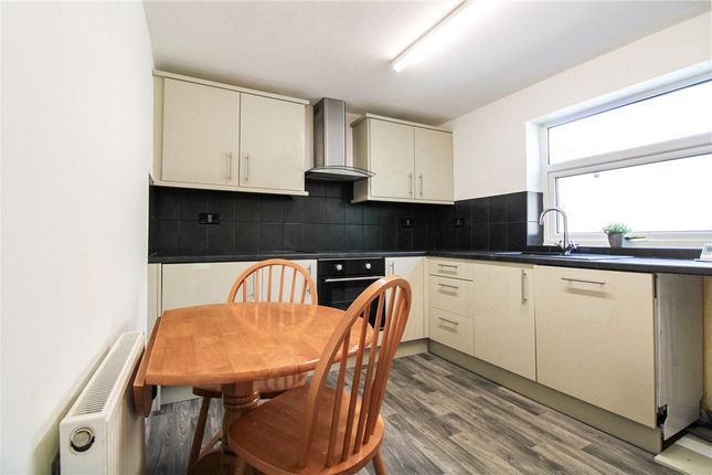 7, Moor Crescent, North Yorkshire photo 3