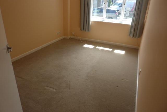 2 White Rose Court., East Street, Weymouth photo 2