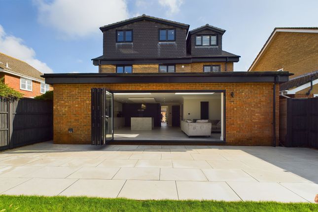 Thumbnail Detached house for sale in Fontwell Close, Fontwell