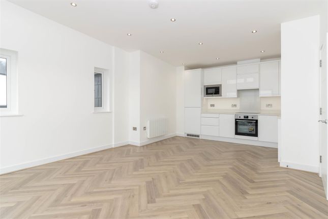 57, The Pinnacle, School Road, Hove photo 4