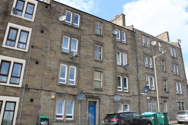 Thumbnail Flat to rent in Court Street, Dundee