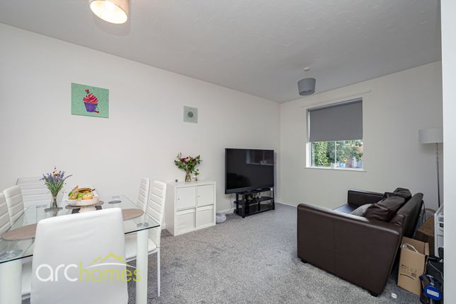 19 Brookfield Apts Leigh Road, Atherton, Manchester photo 3