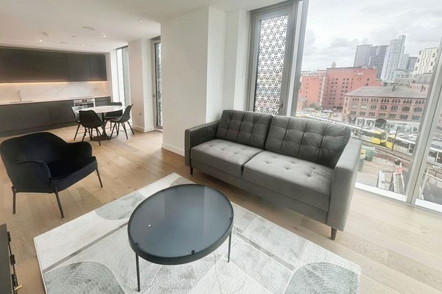 2-bed flat on Apartment 405, Viadux, Manchester, £430,000
