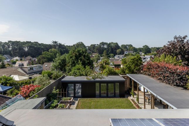 3, Insley Crescent, Broadstone photo 4