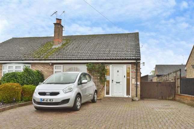 2-bed semi-detached on Mays Way, Towcester, £290,000