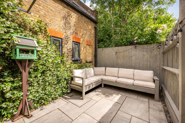 8, Basi Terrace, Peckham photo 4