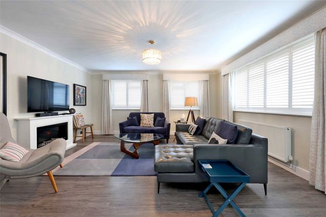 Flat 8, Craigleith, 41, Grove Road, Buckinghamshire photo 2