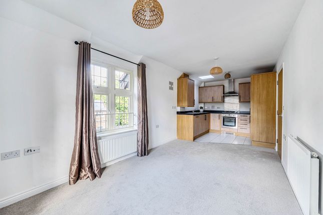 Flat 12, Kings Lodge Highcroft Road, Winchester photo 3