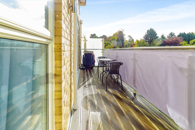 Flat for sale in 20 Smitham Bottom Lane, Purley