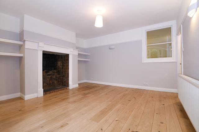 19a, Cardigan Road, Surrey photo 4