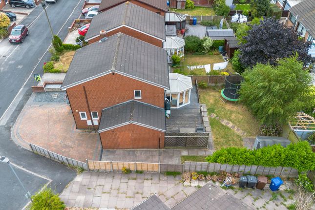 22 Woolton Close, Wigan photo 2