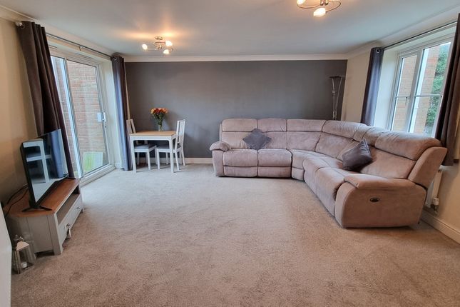 21, Pound Way, Southam photo 3