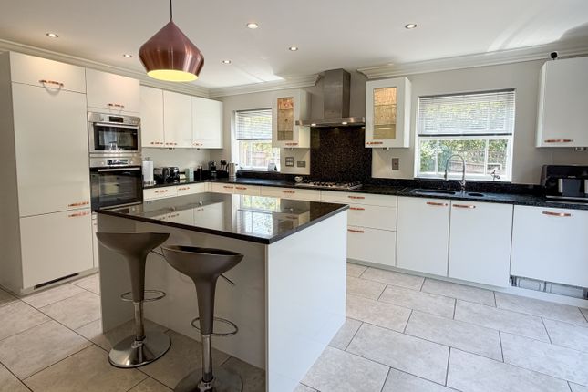 College Close, Thame photo 4