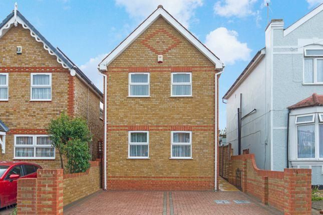 Thumbnail Detached house to rent in Worthington Road, Tolworth, Surbiton