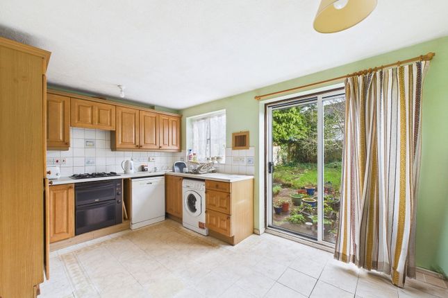 16, Cambrian Close, Paignton photo 4