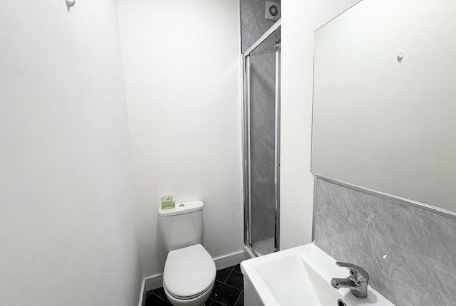 Flat 1, Bolton photo 4