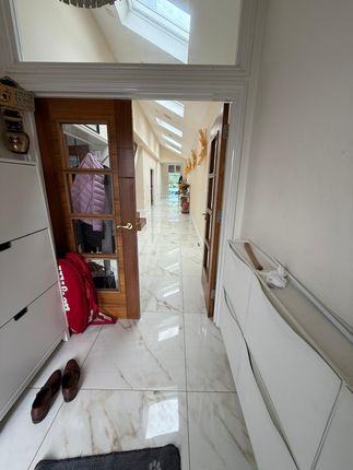 3 Berkhamsted Avenue, Wembley photo 2