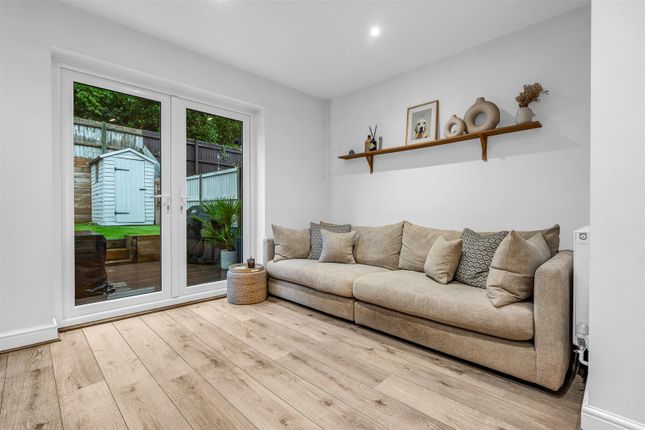 23, Primrose Drive, Hertford photo 3
