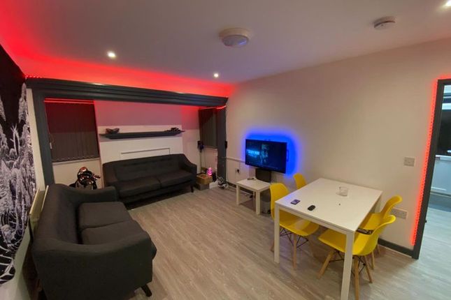 4-bed house on Derby Road, Nottingham, £737/mo