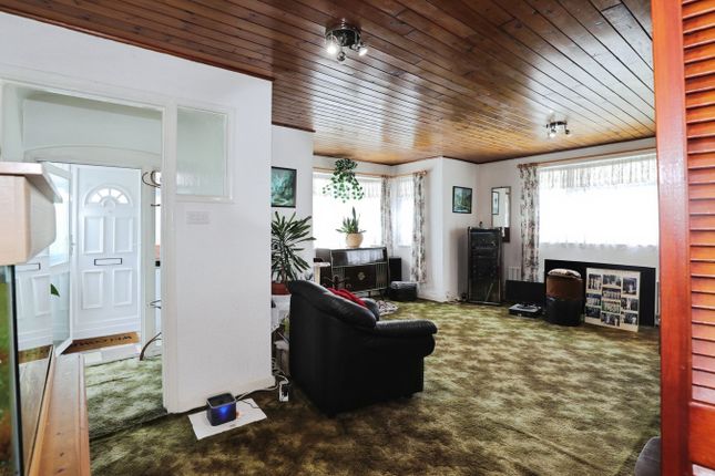 37, Lowfield Road, London photo 4