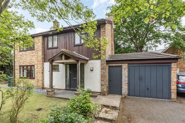 Thumbnail Detached house for sale in Ongar Hill, Addlestone
