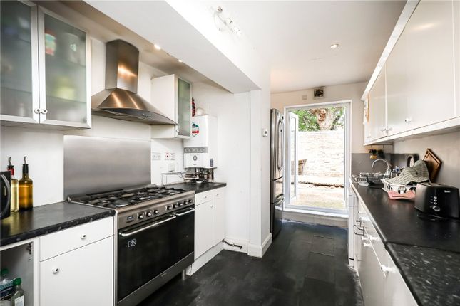 172, Bollo Bridge Road, London photo 3