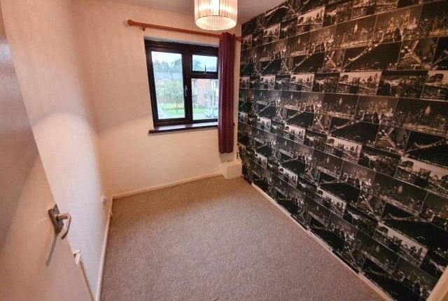 18, Bampton Close, Oxford photo 4