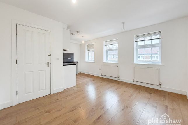 Flat 2, 231A Station Road, Harrow photo 4