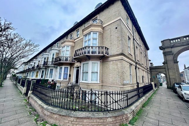1-2, Camperdown, Great Yarmouth photo 2