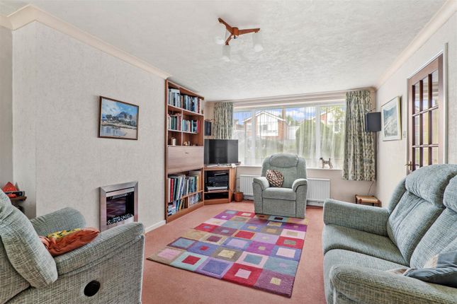 22, Blackthorn Road, Stratford-Upon-Avon photo 3