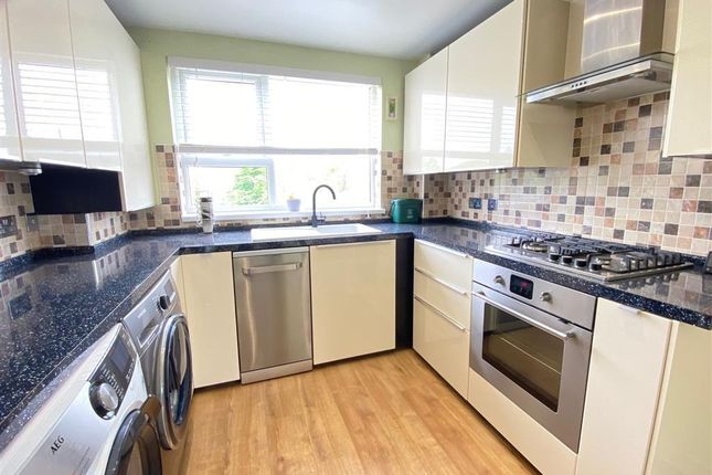 54 Fennycroft Road, Hemel Hempstead, Hertfordshire photo 3