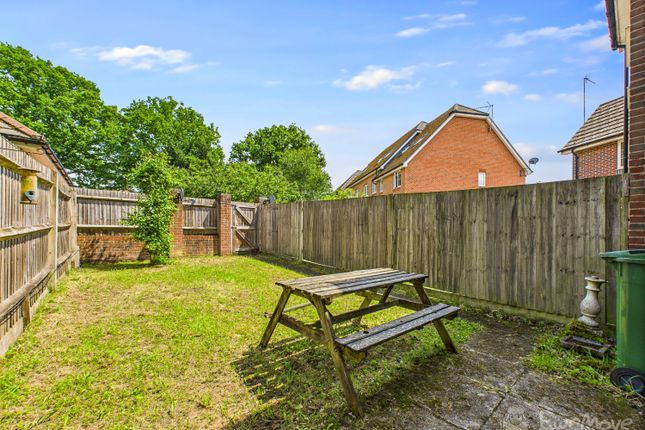 12, Hawthorn Way, Bordon photo 4