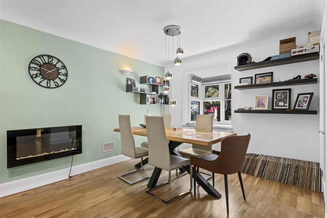 Avon Way, South Woodford photo 2