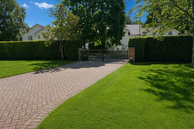 1, Beaufort Chase, Cheshire photo 2
