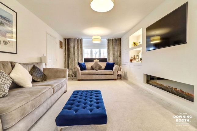 6, Ginetta Grove, Lichfield photo 4