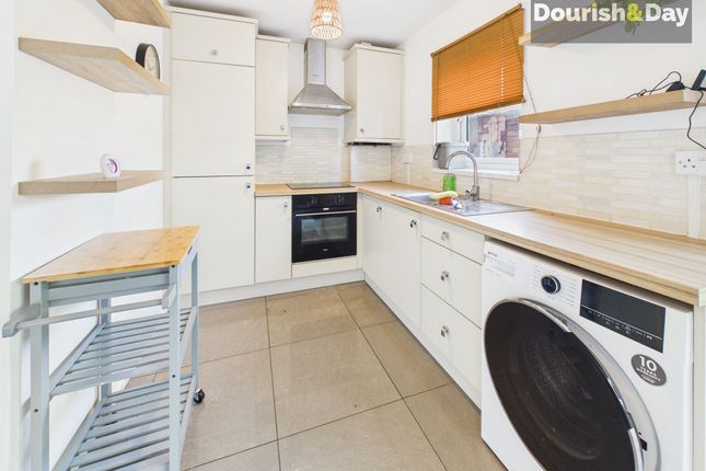 14 Churchill Road, Stone photo 3