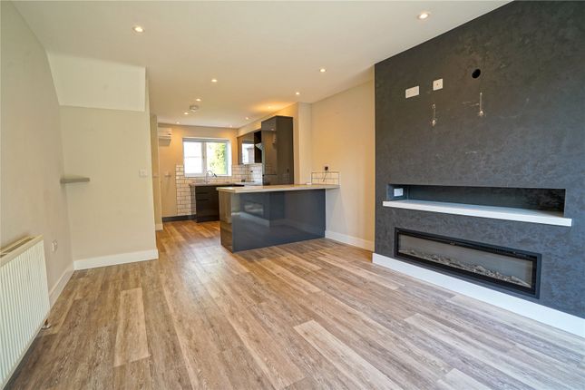 35, Armstrong Walk, Rotherham photo 4