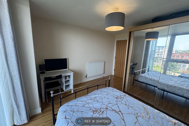 Apartment, Langley Walk Park Central, Birmingham photo 3