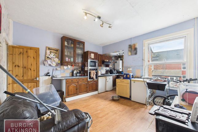 21, Station Road, Retford photo 3