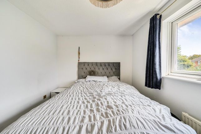 3, Springfield Road, Luton photo 4