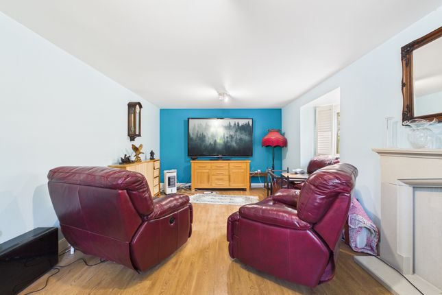 12 Harding Lane, Horsham photo 2
