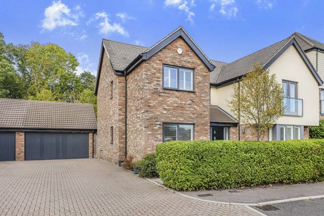 46, Park View, Chigwell photo 4