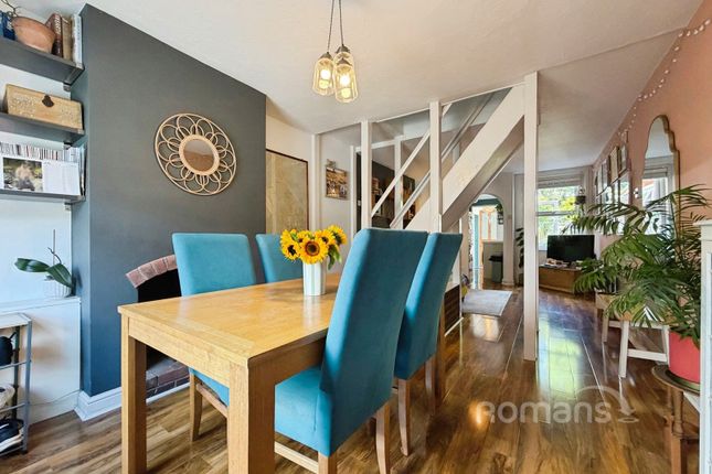 34, Eaton Road, Surrey photo 3