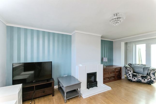 64, Castle Drive, Pevensey photo 4