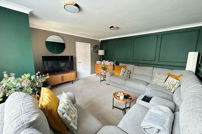 11 John Ford Way, Sandbach photo 2